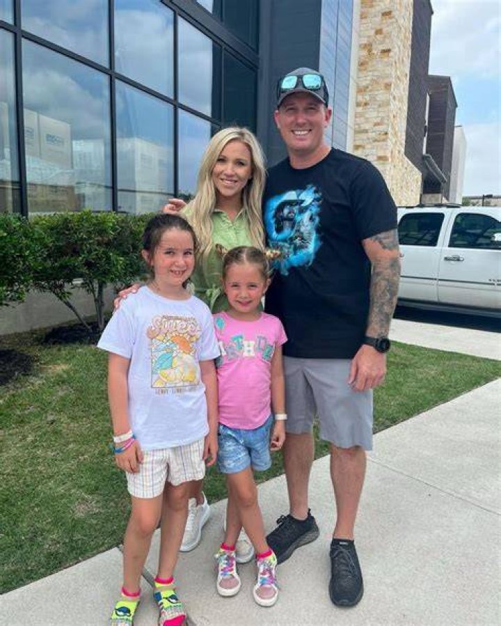 The&nbsp;Teen Mom OG&nbsp;alum's face has looked extra puffy in recent posts, raising concerns with her followers